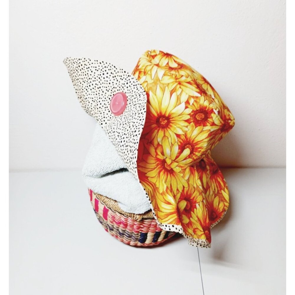 Super cute handmade bright flower summer/resort hat - Picture 4 of 9